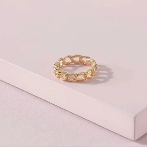 3/$30 💛 Chain Ring - Picture 4 of 4